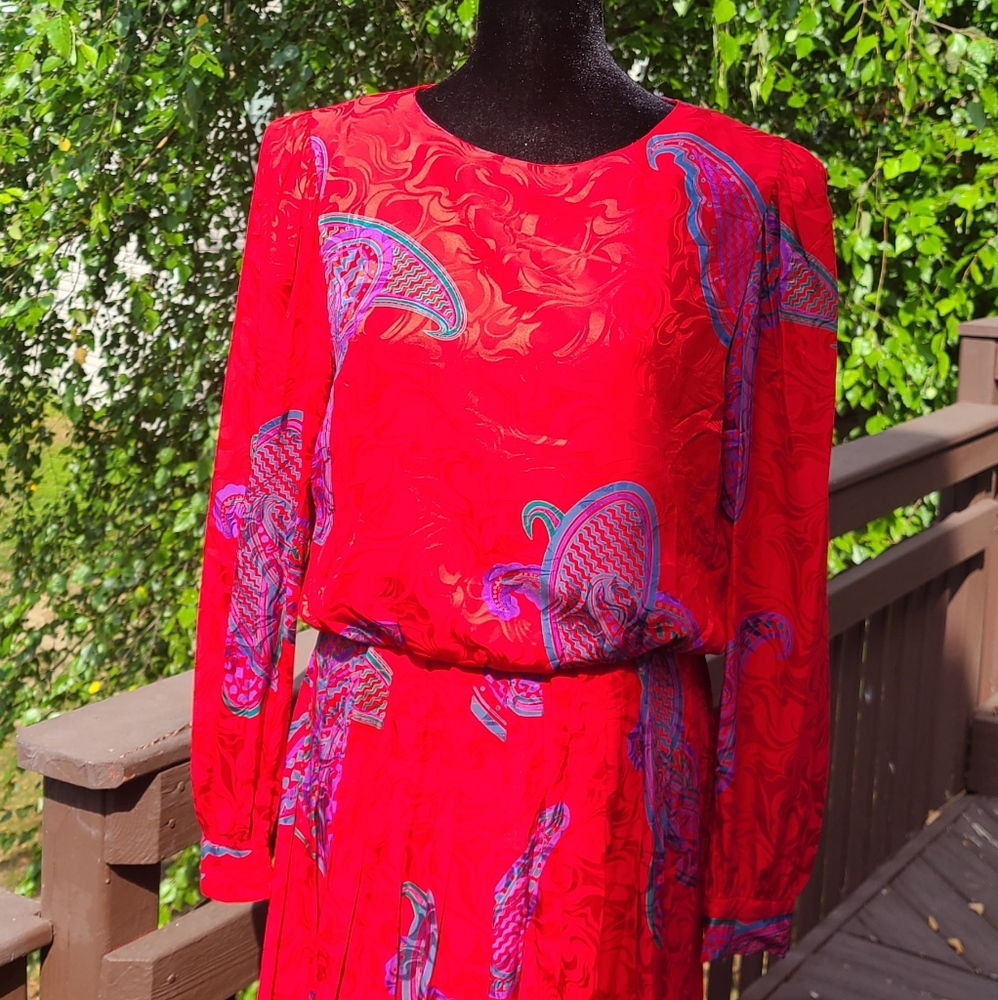 An Adrianna Pape'll vintage dress